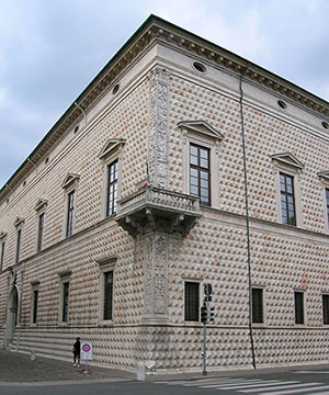 palazzo dei diamanti Ferrara